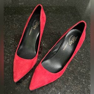 Brand New Le Chataeu Red Heels (Size 8)